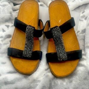 Naya Belle Embellished Black Leather Sandals, size 8